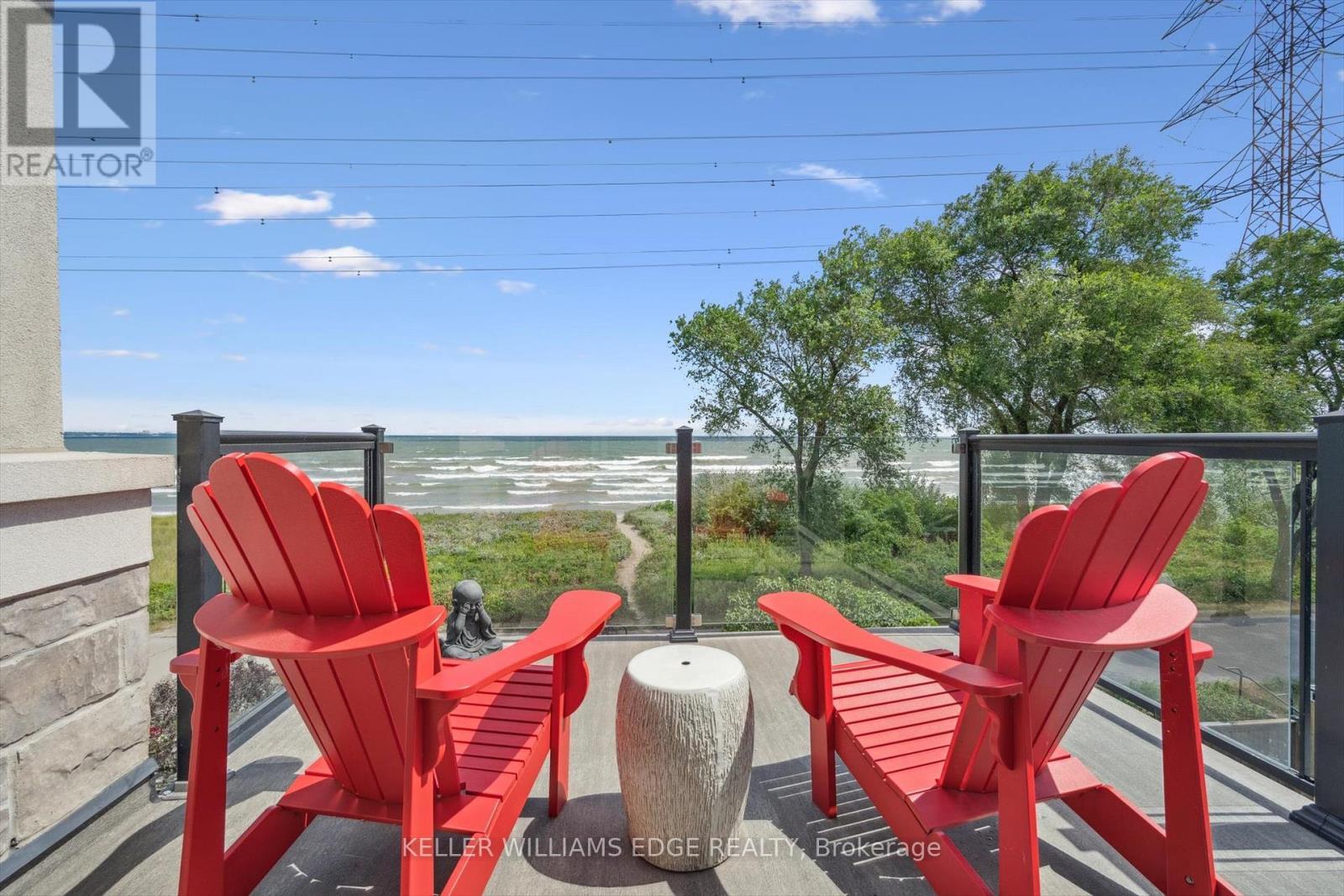 1081 Beach Boulevard, Hamilton, ON - Outdoor
