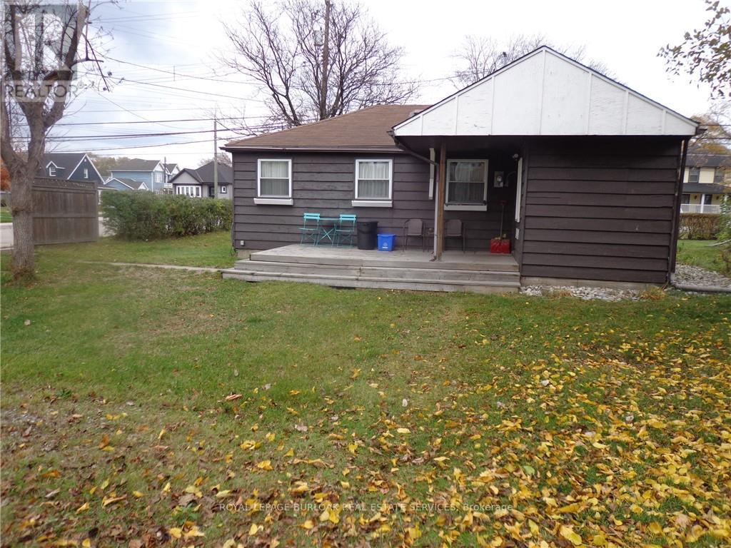 562 Beach Boulevard, Hamilton, ON - Outdoor