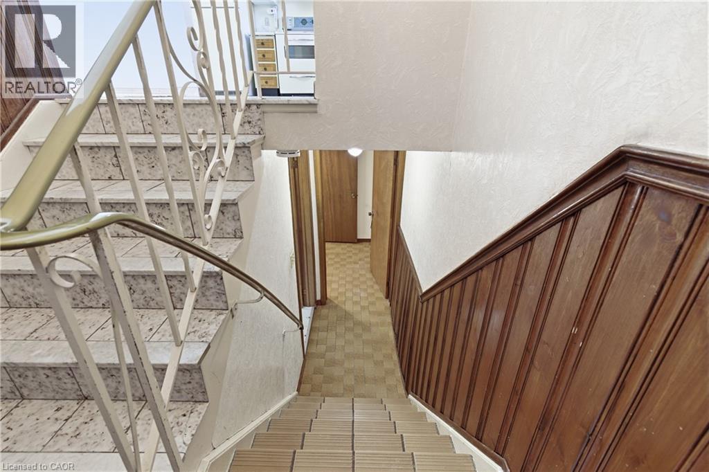 83 Riverdale Drive, Hamilton, ON - Indoor Photo Showing Other Room