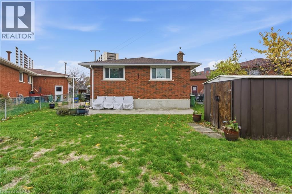 83 Riverdale Drive, Hamilton, ON - Outdoor With Exterior