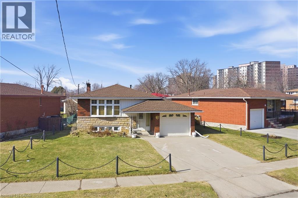 83 Riverdale Drive, Hamilton, ON - Outdoor