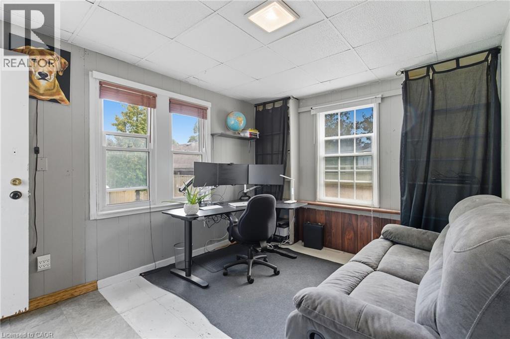 157 East 5Th Street, Hamilton, ON - Indoor Photo Showing Other Room