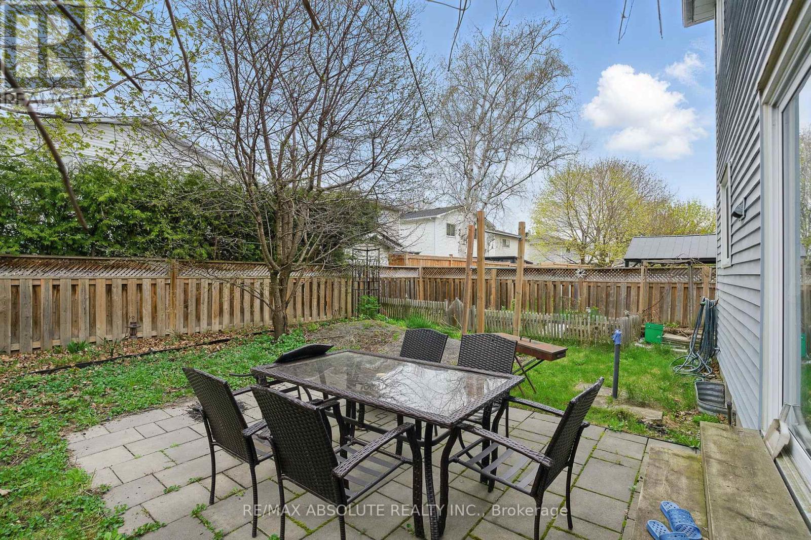 677 Mathieu Way, Ottawa, ON - Outdoor With Backyard
