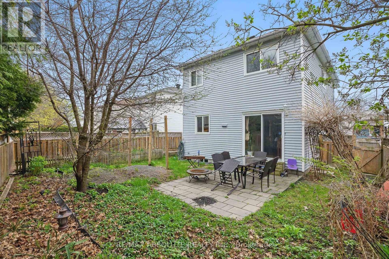 677 Mathieu Way, Ottawa, ON - Outdoor