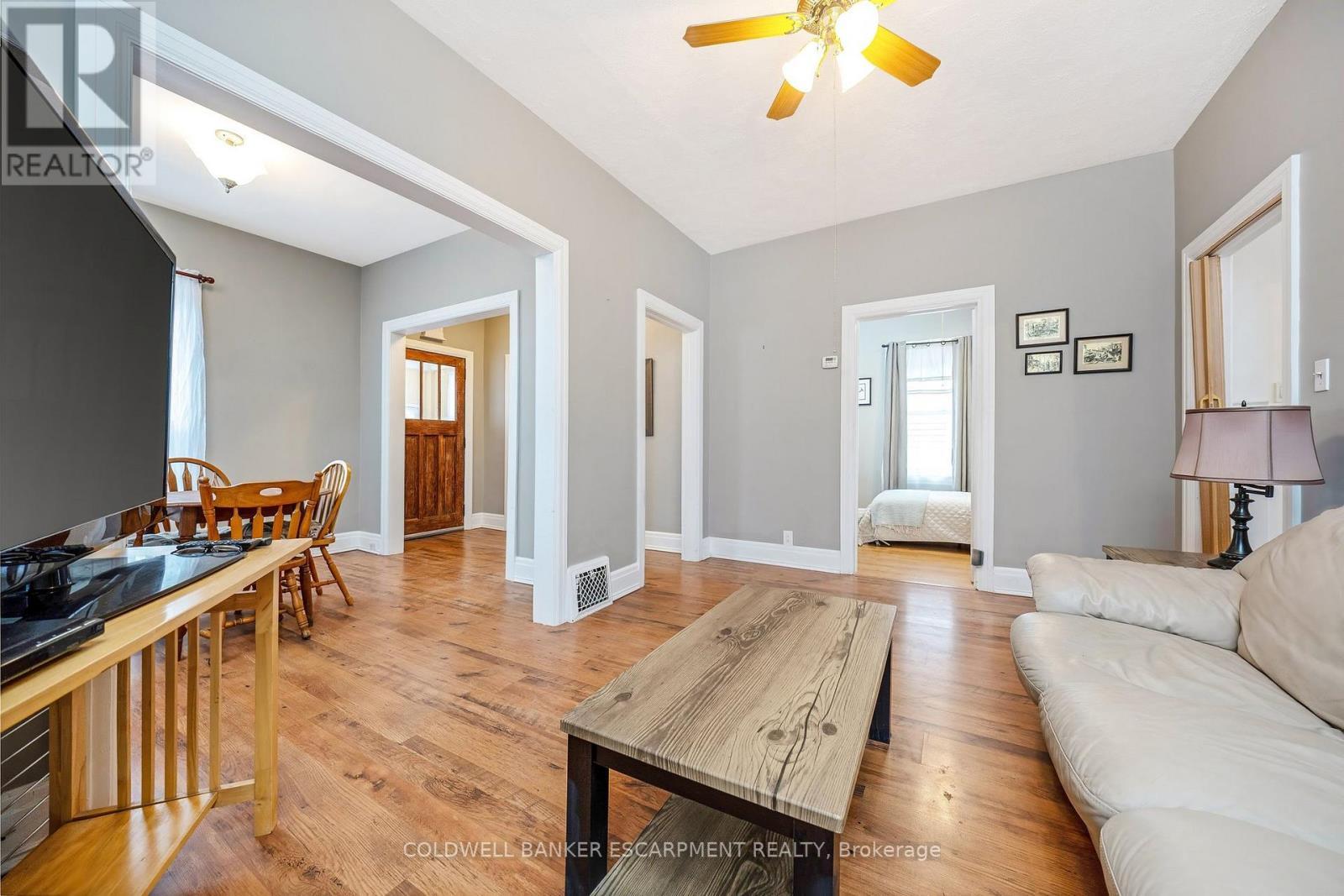 122 Cedar Street, Cambridge, ON - Indoor