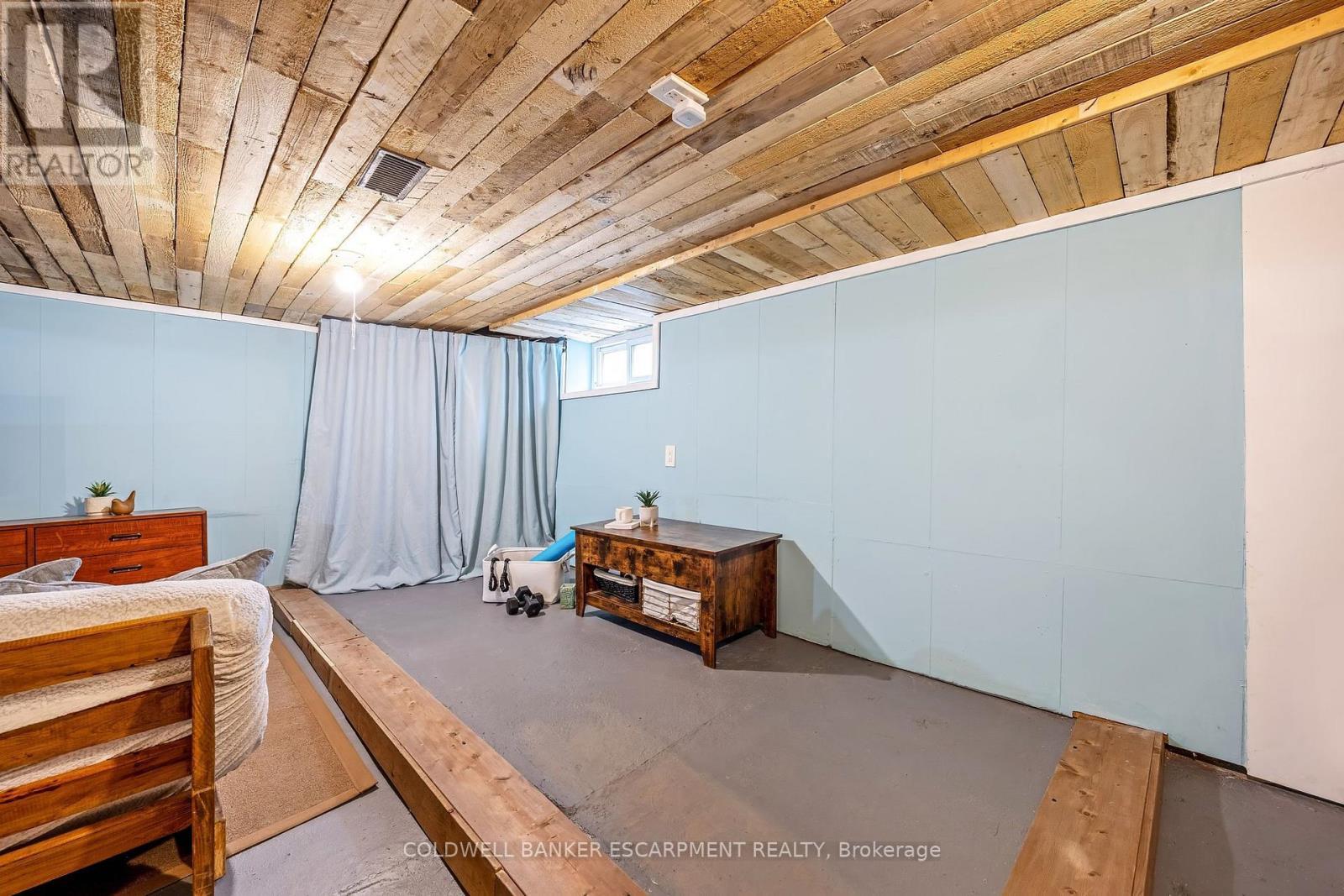 122 Cedar Street, Cambridge, ON - Indoor