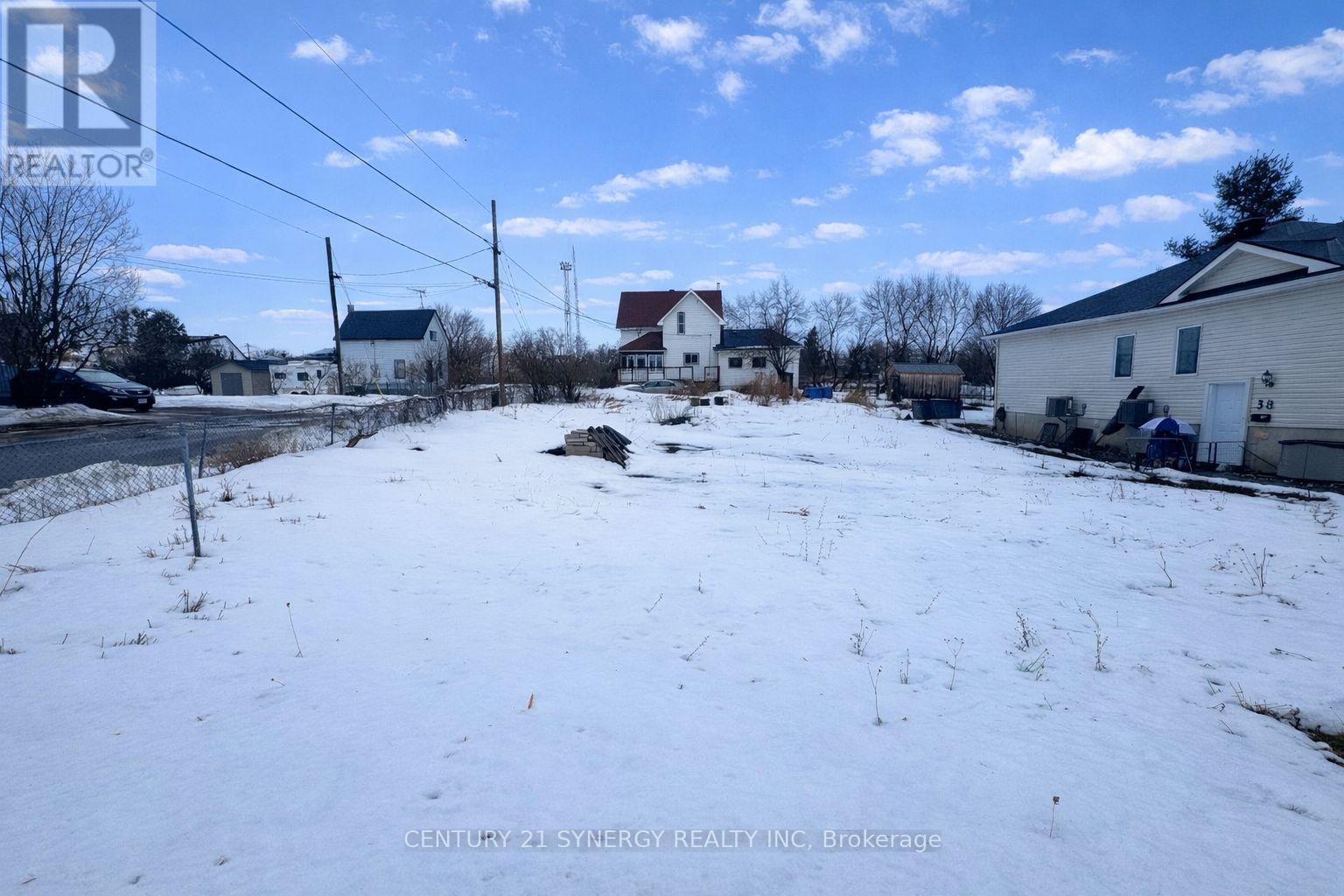 24 King Street, Smiths Falls, ON