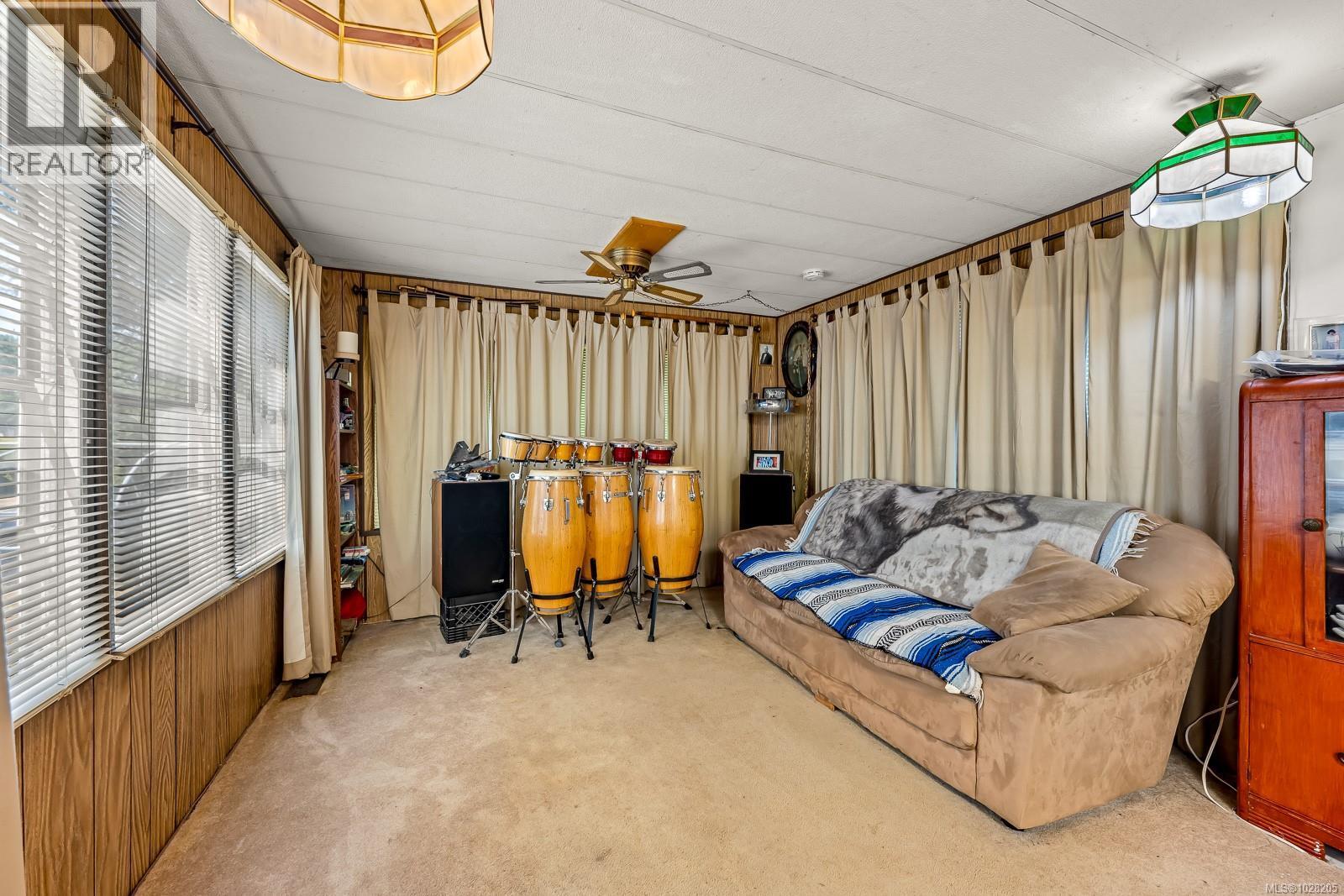 1255 Wilkinson Rd, Comox, BC