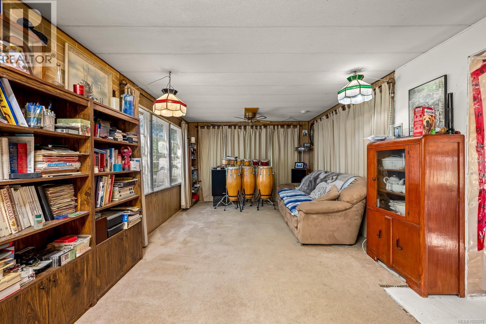 1255 Wilkinson Rd, Comox, BC