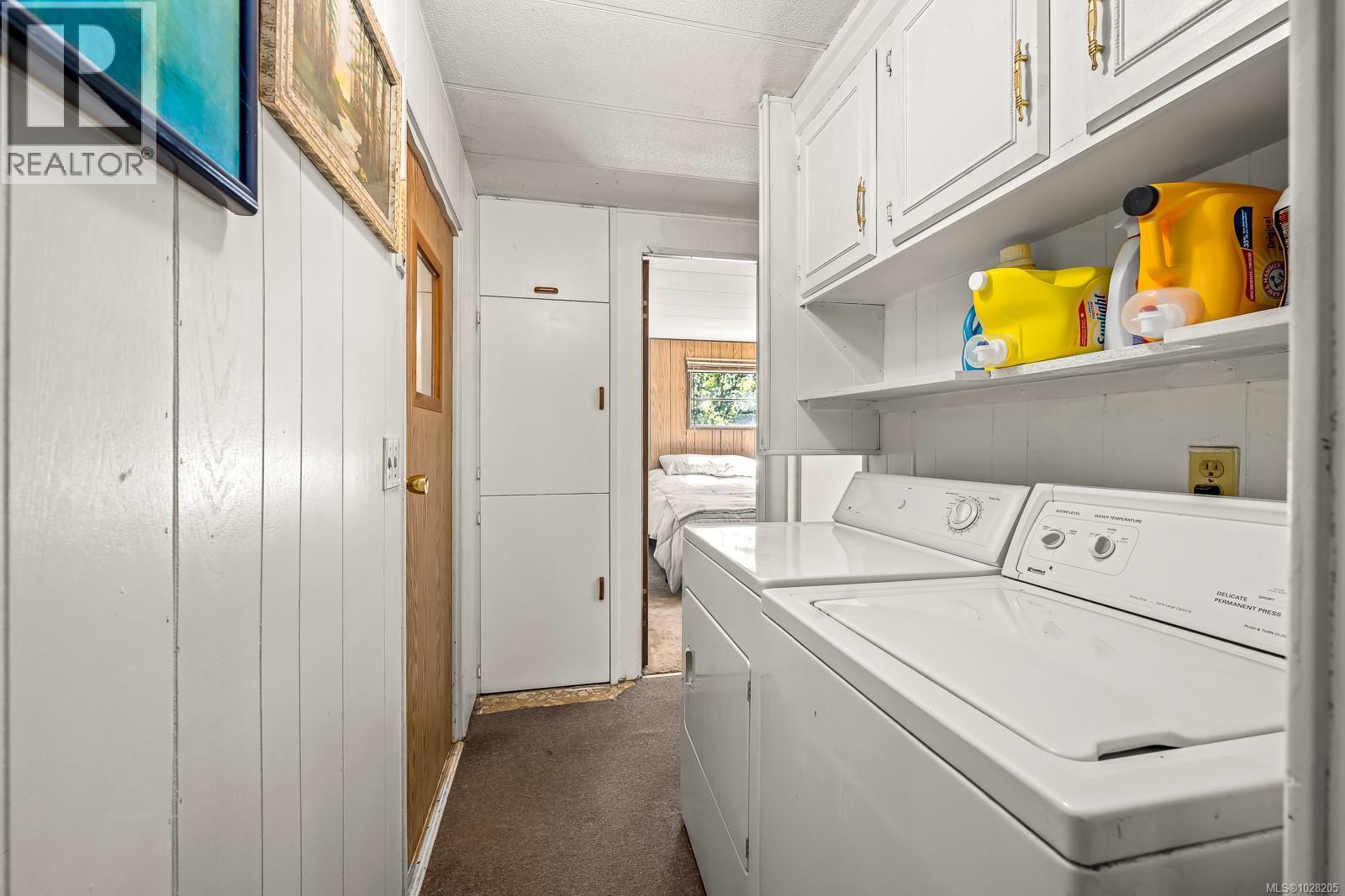 1255 Wilkinson Rd, Comox, BC