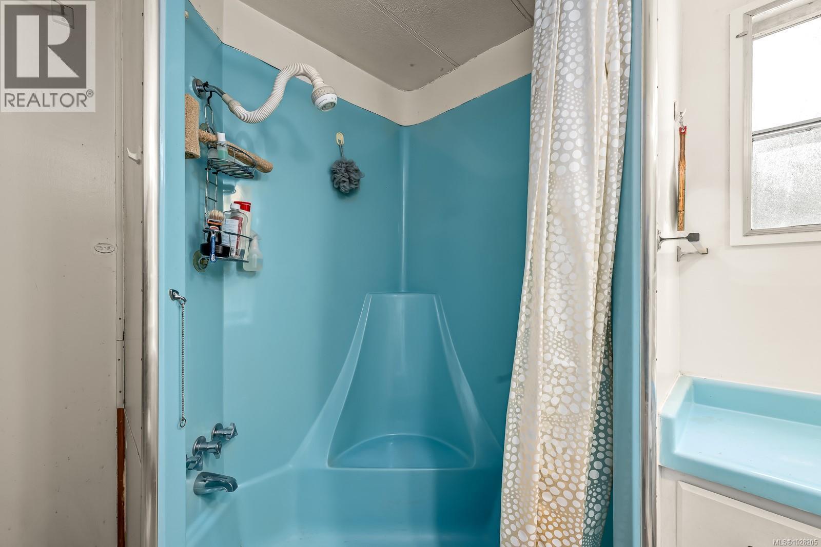 1255 Wilkinson Rd, Comox, BC