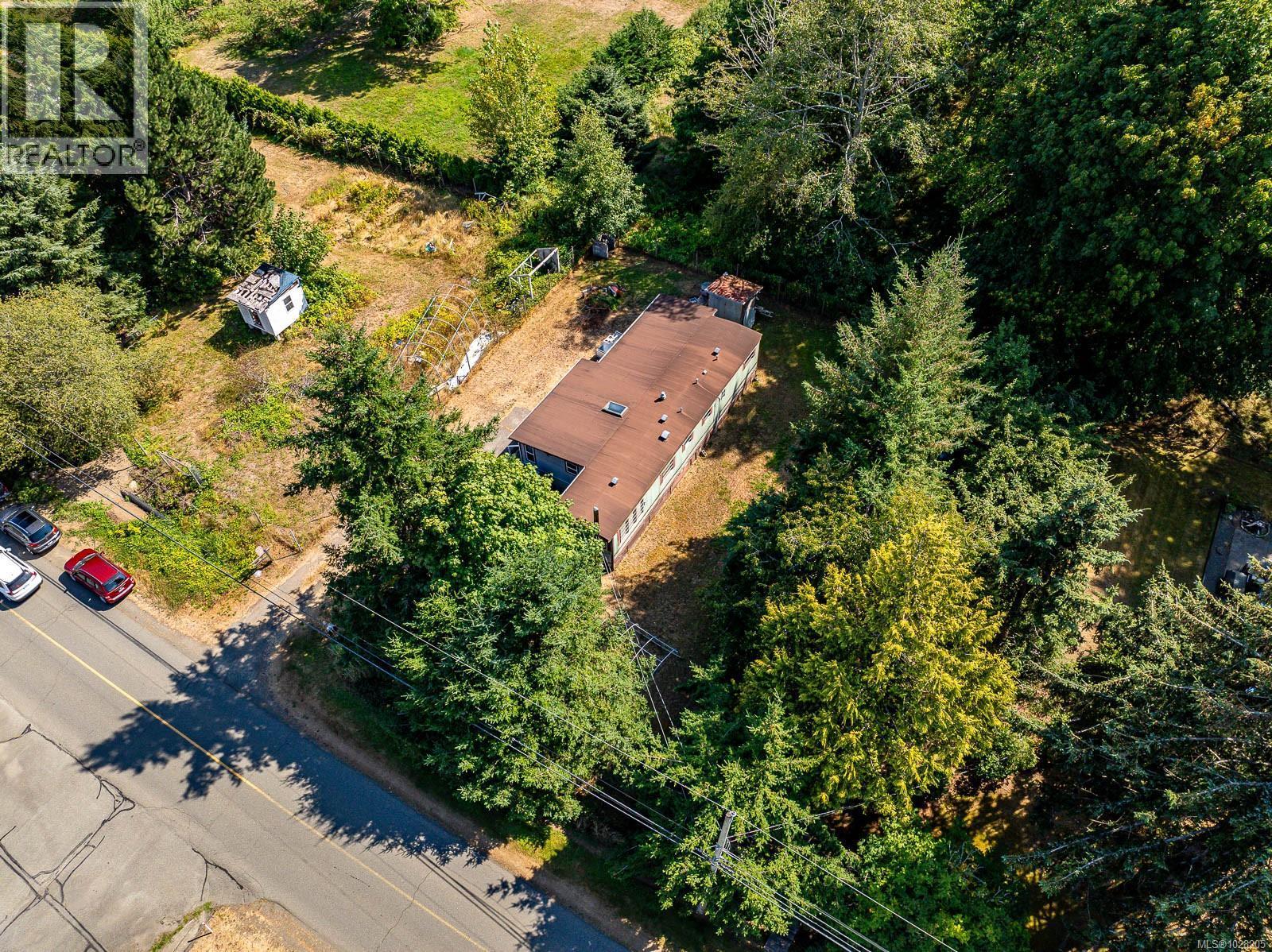1255 Wilkinson Rd, Comox, BC