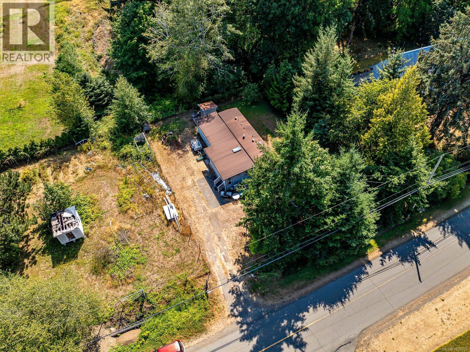 1255 Wilkinson Rd, Comox, BC