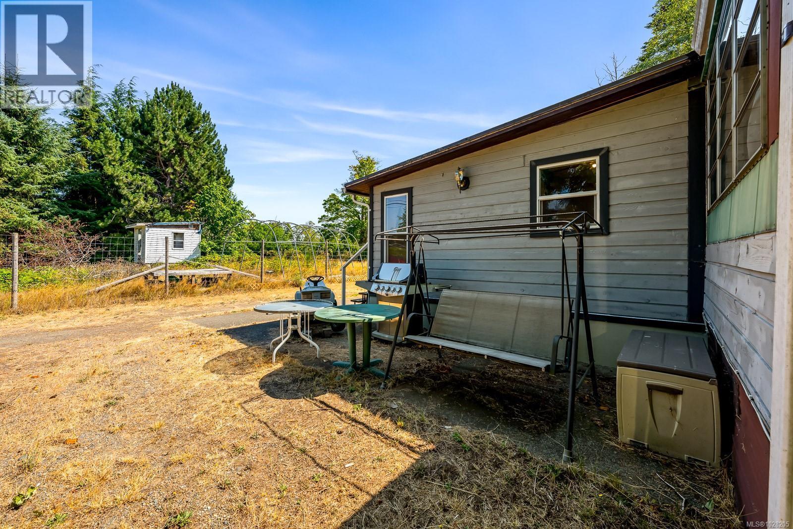 1255 Wilkinson Rd, Comox, BC