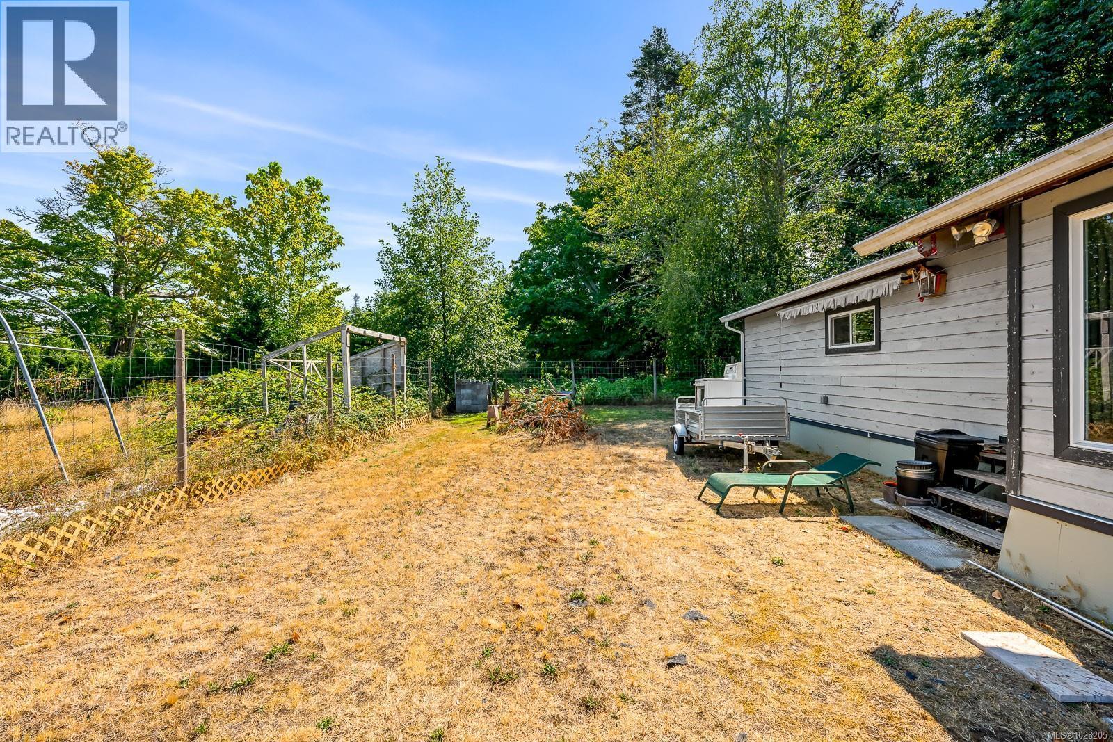 1255 Wilkinson Rd, Comox, BC