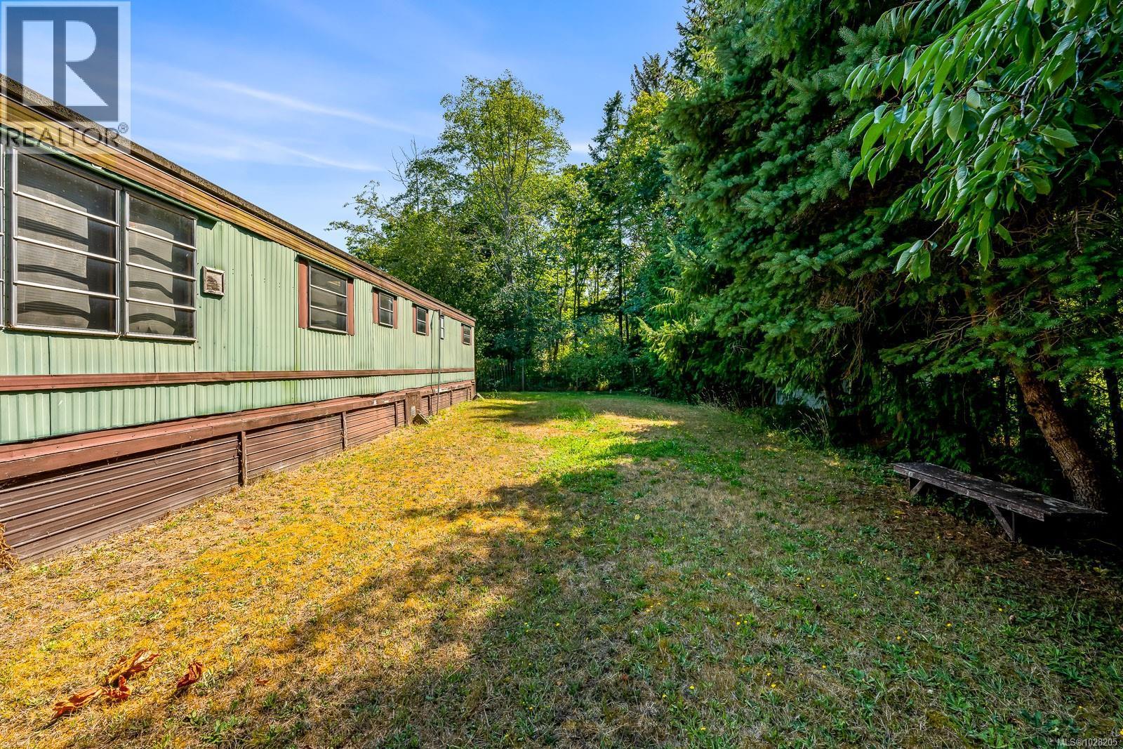 1255 Wilkinson Rd, Comox, BC