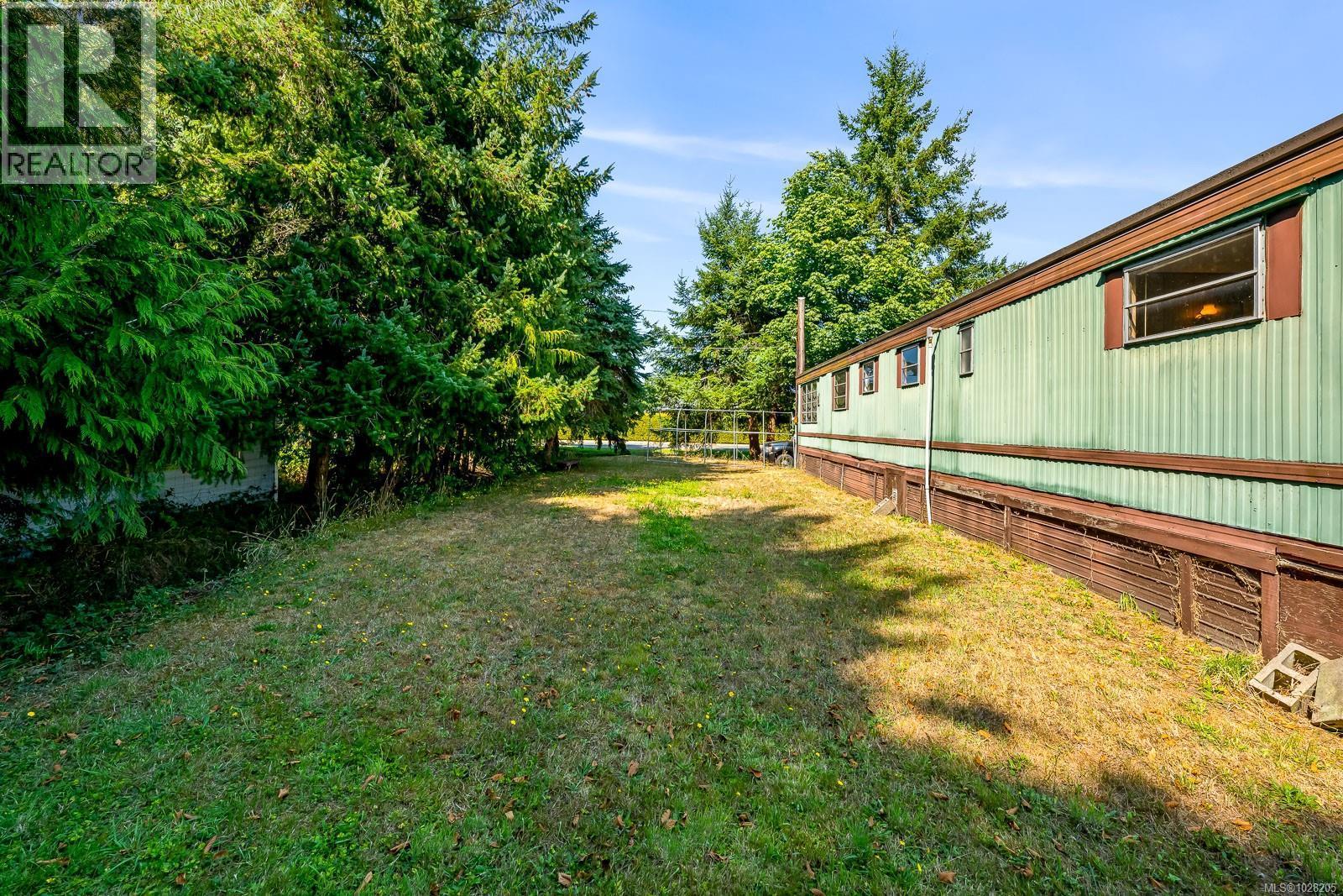 1255 Wilkinson Rd, Comox, BC