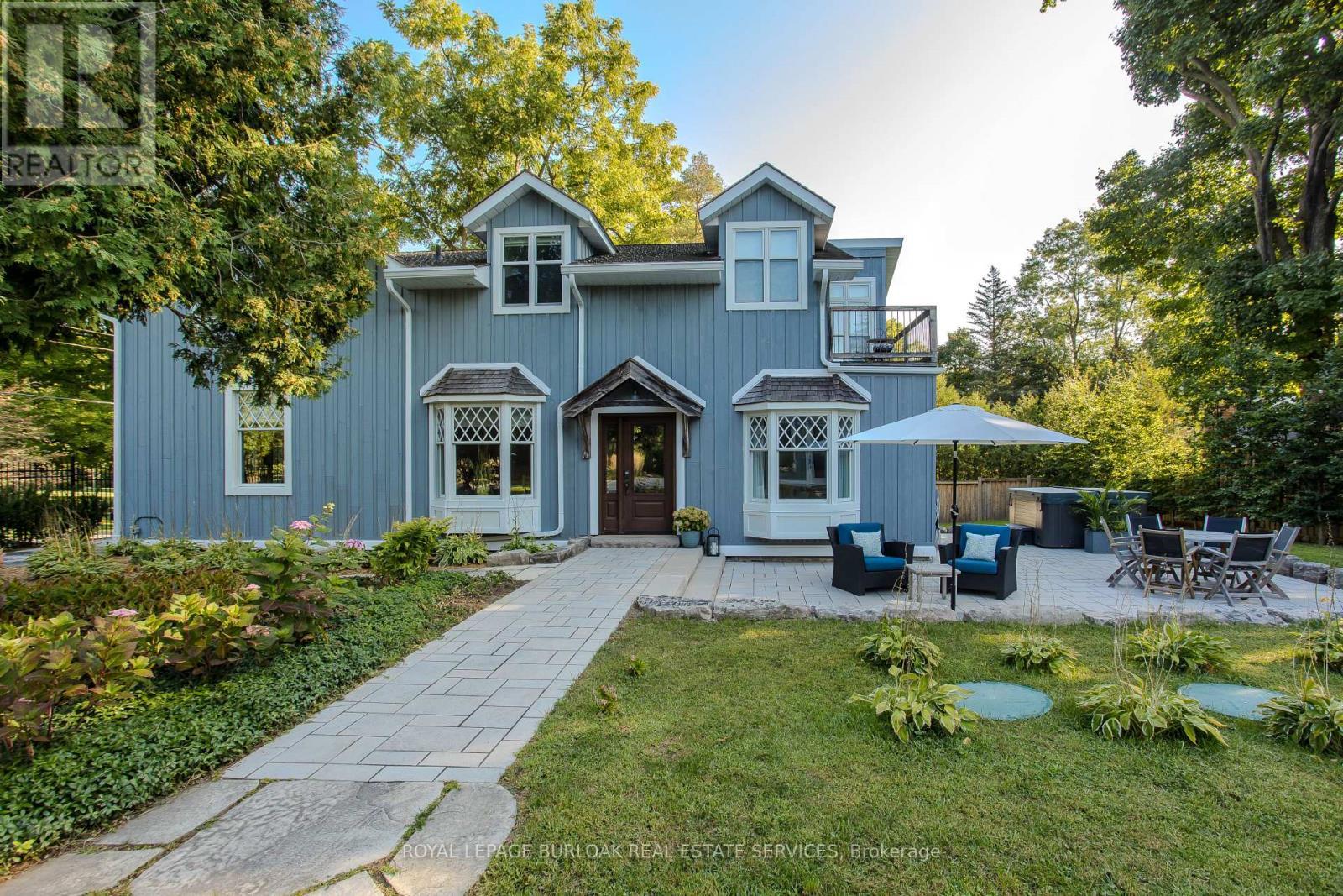 6306 Mcniven Road, Burlington, ON - Outdoor With Facade