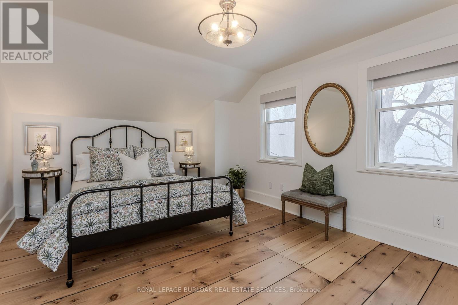 6306 Mcniven Road, Burlington, ON - Indoor Photo Showing Bedroom
