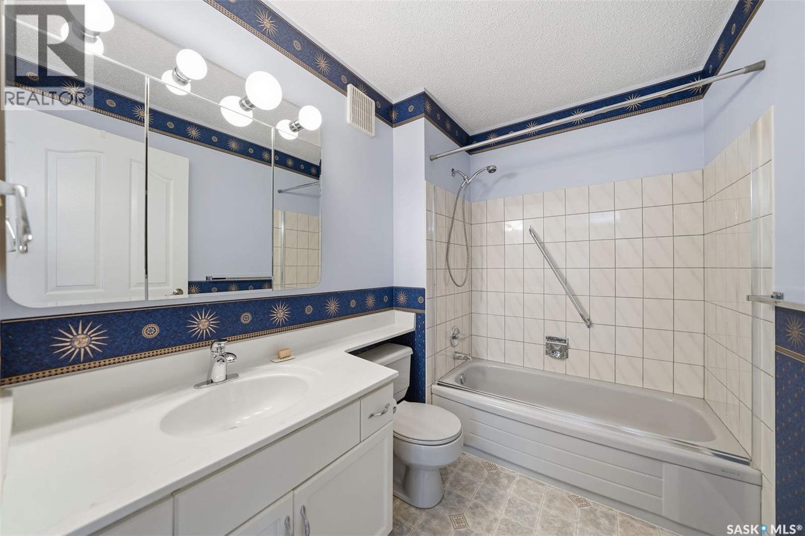 40 3415 Calder Crescent, Saskatoon, SK - Indoor Photo Showing Bathroom