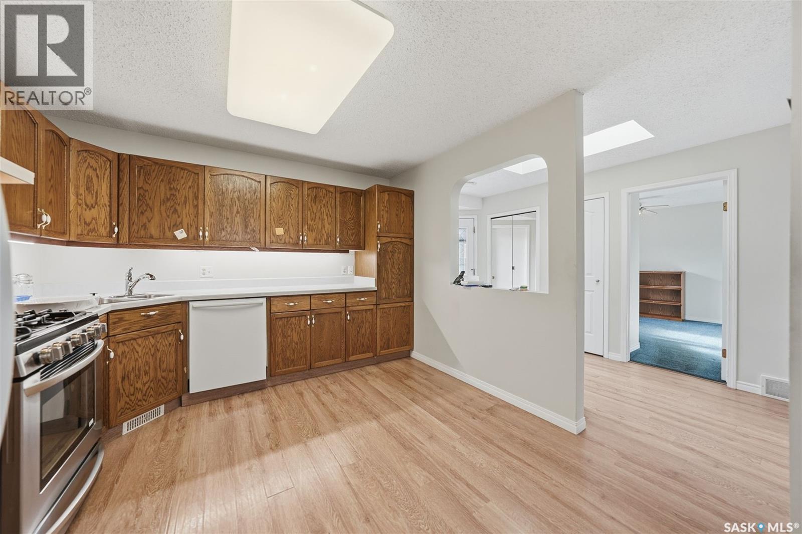 40 3415 Calder Crescent, Saskatoon, SK - Indoor Photo Showing Kitchen
