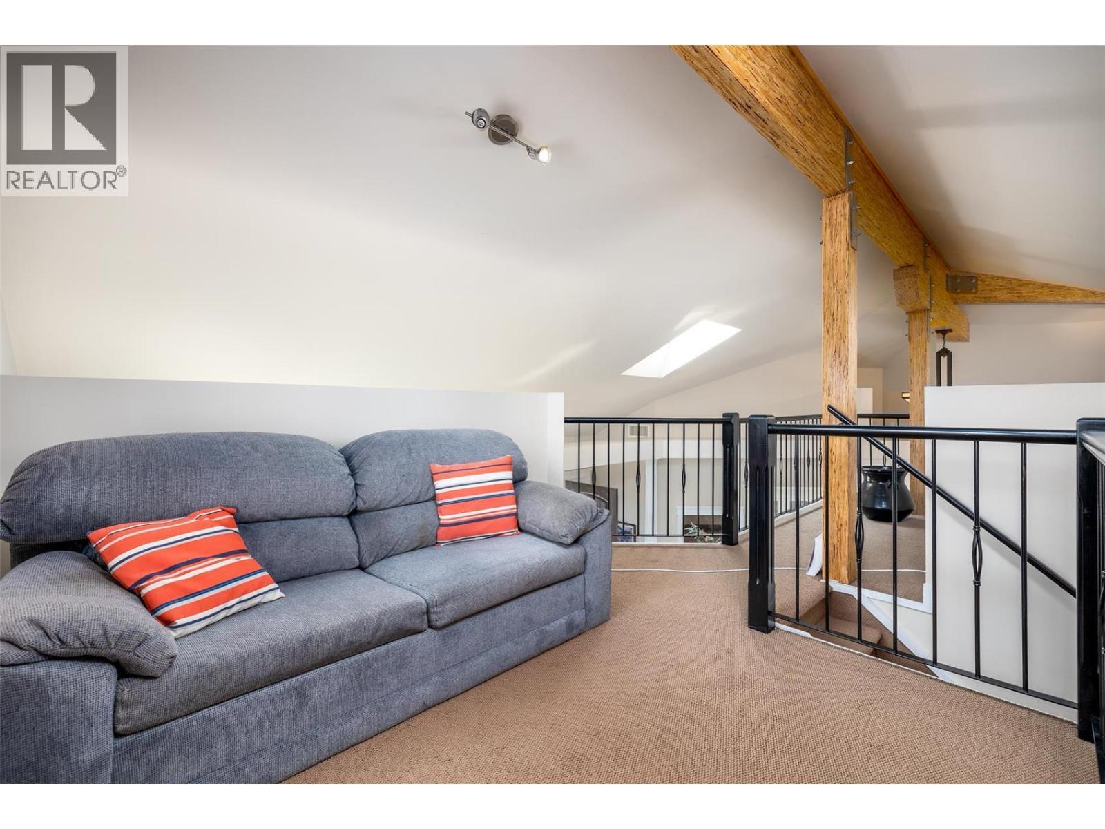 Loft area - 375 Trumpeter Court, Kelowna, BC - Indoor