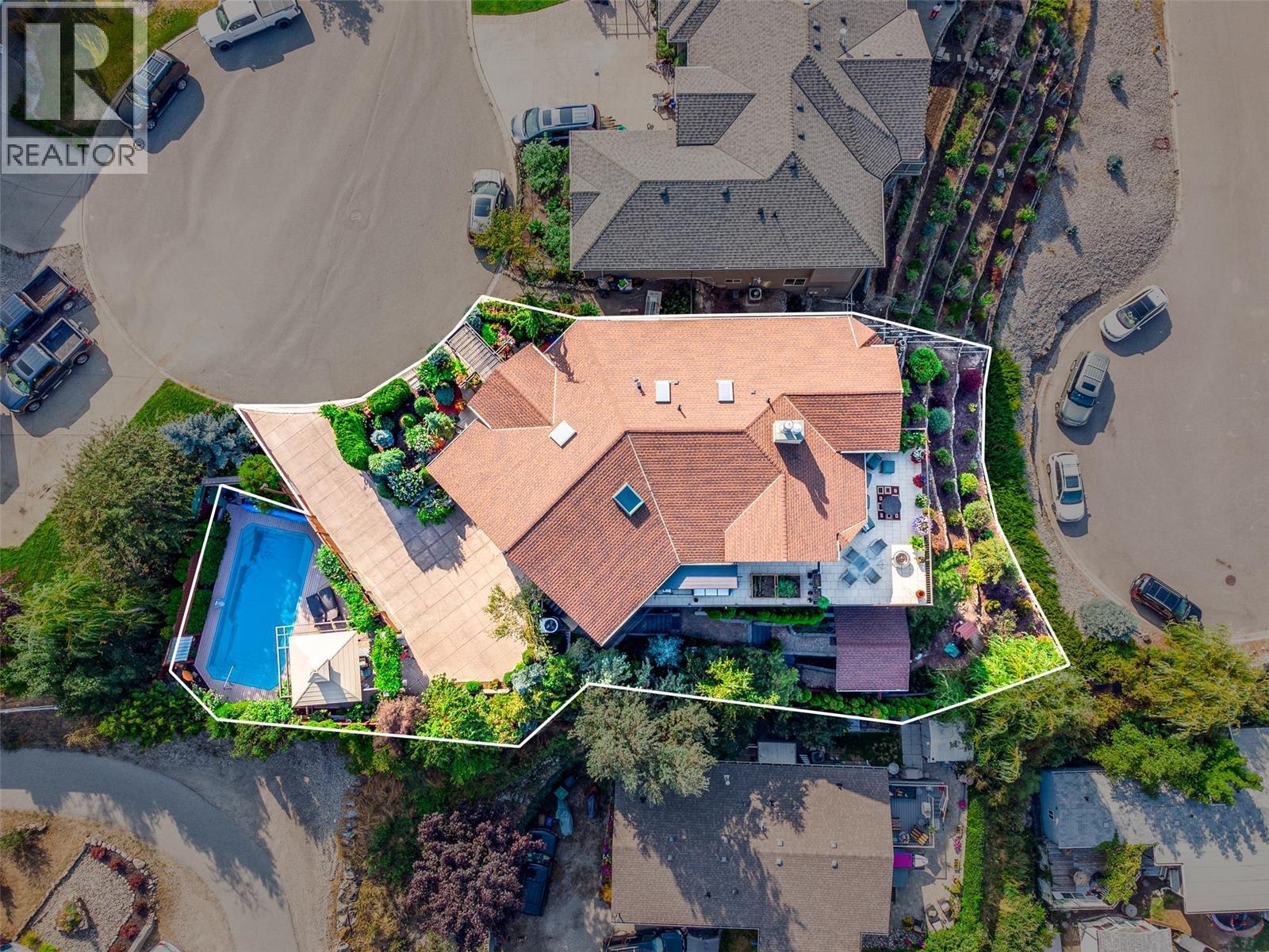 375 Trumpeter Court, Kelowna, BC -