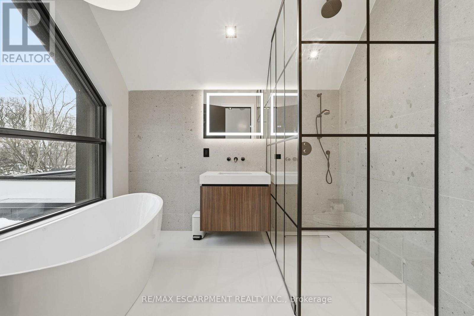 700 Montbeck Crescent, Mississauga, ON - Indoor Photo Showing Other Room