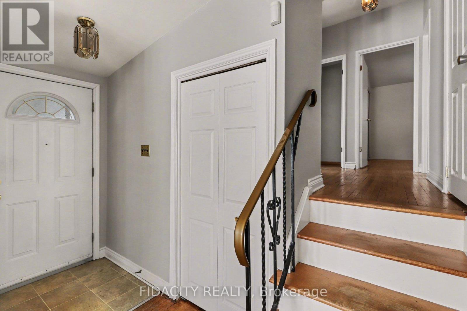 1933 Connecticut Avenue, Ottawa, ON - Indoor Photo Showing Other Room