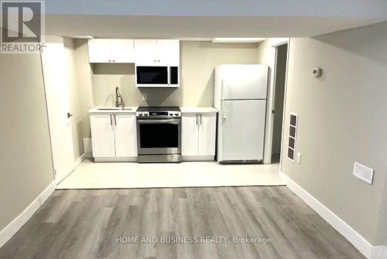 1326 Meredith Avenue, Mississauga, ON - Indoor Photo Showing Other Room