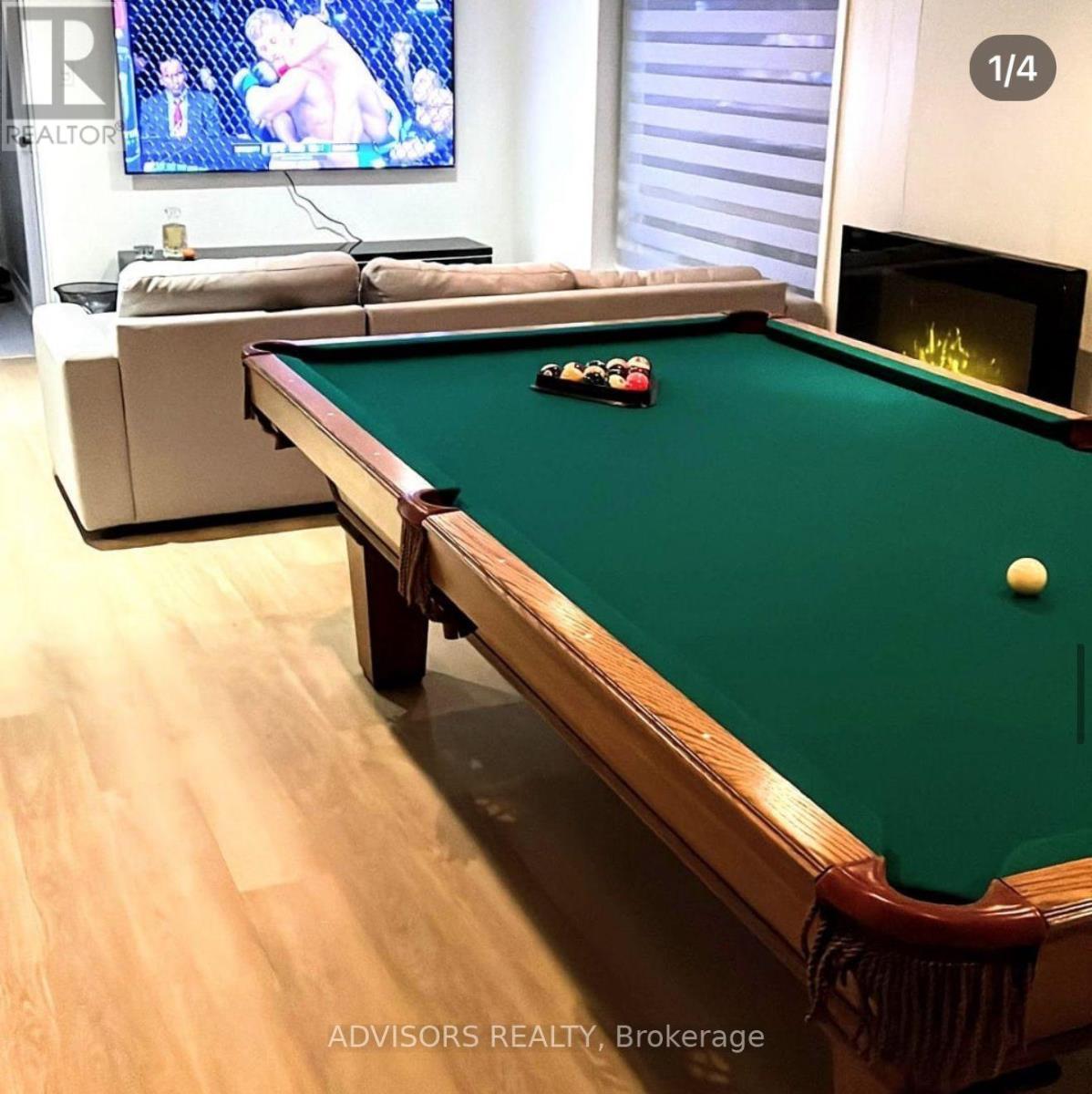 9 Bow Road, Tiny, ON - Indoor Photo Showing Other Room