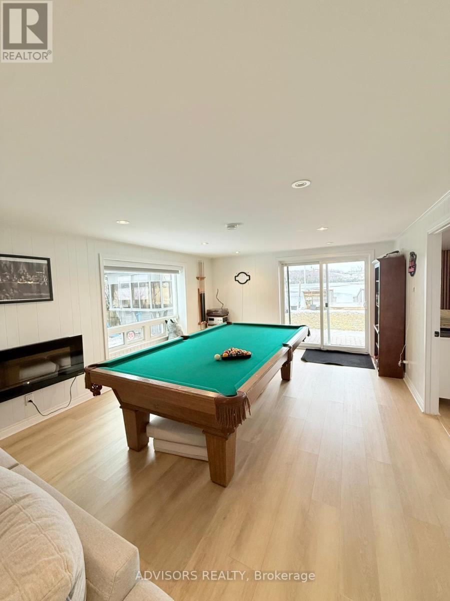 9 Bow Road, Tiny, ON - Indoor Photo Showing Other Room