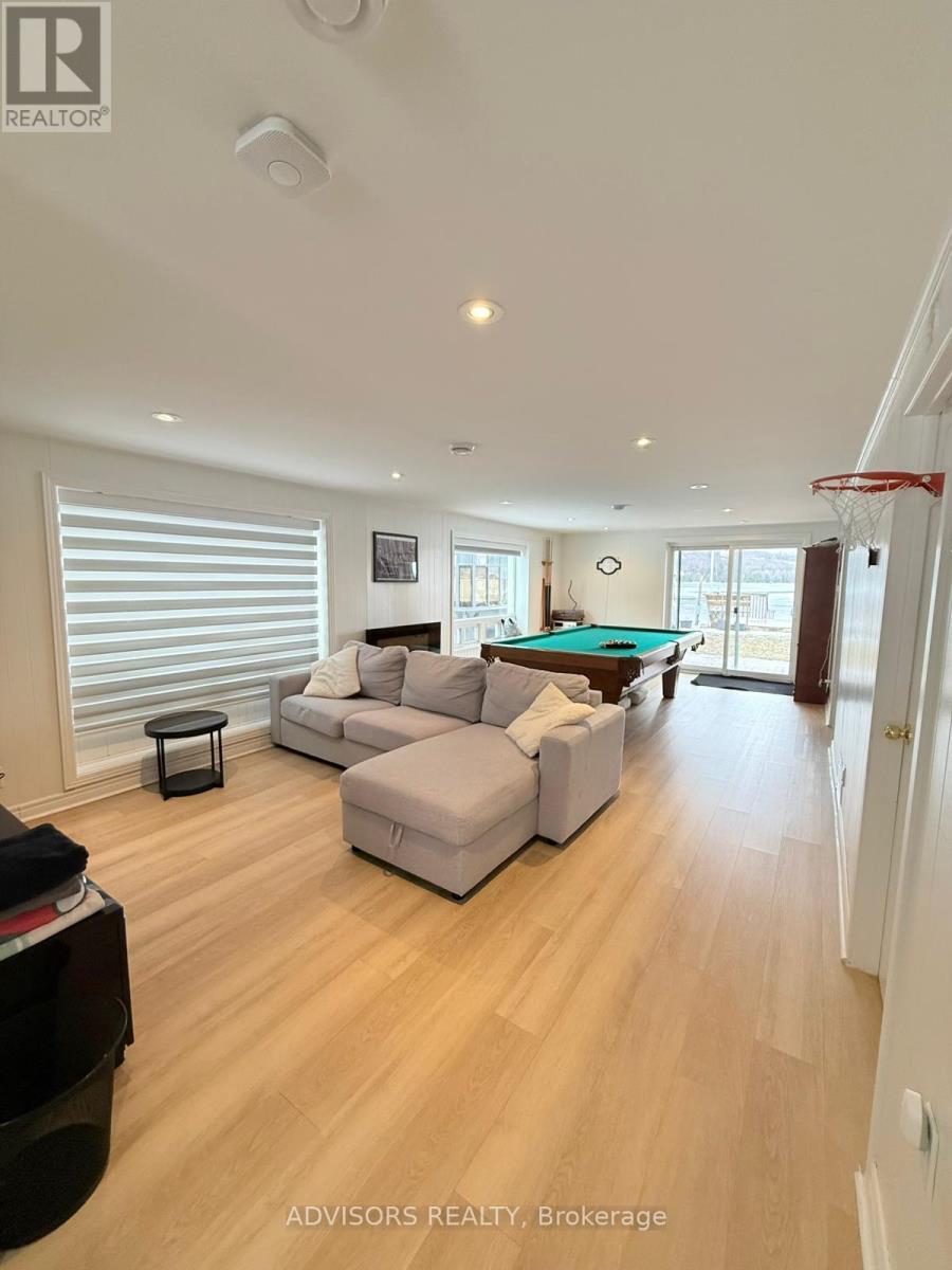9 Bow Road, Tiny, ON - Indoor