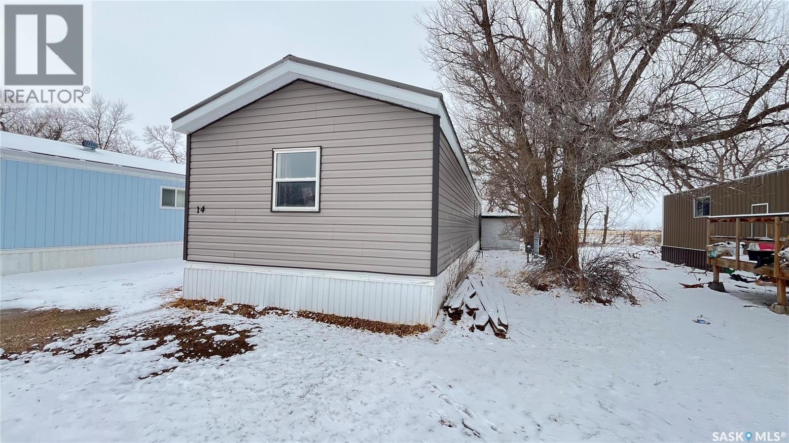#14 Cypress Mobile Home Park, Maple Creek, SK - Outdoor