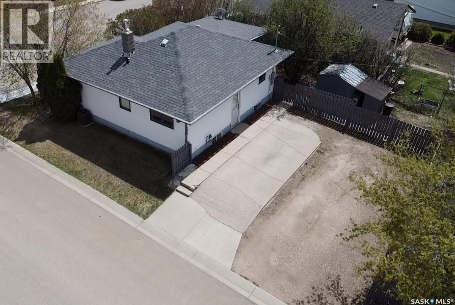 4812 Post Street, Macklin, SK - Outdoor With Exterior
