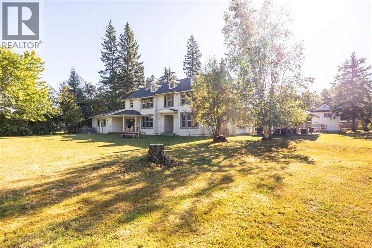 9 Park Crescent, Fernie, BC - Outdoor