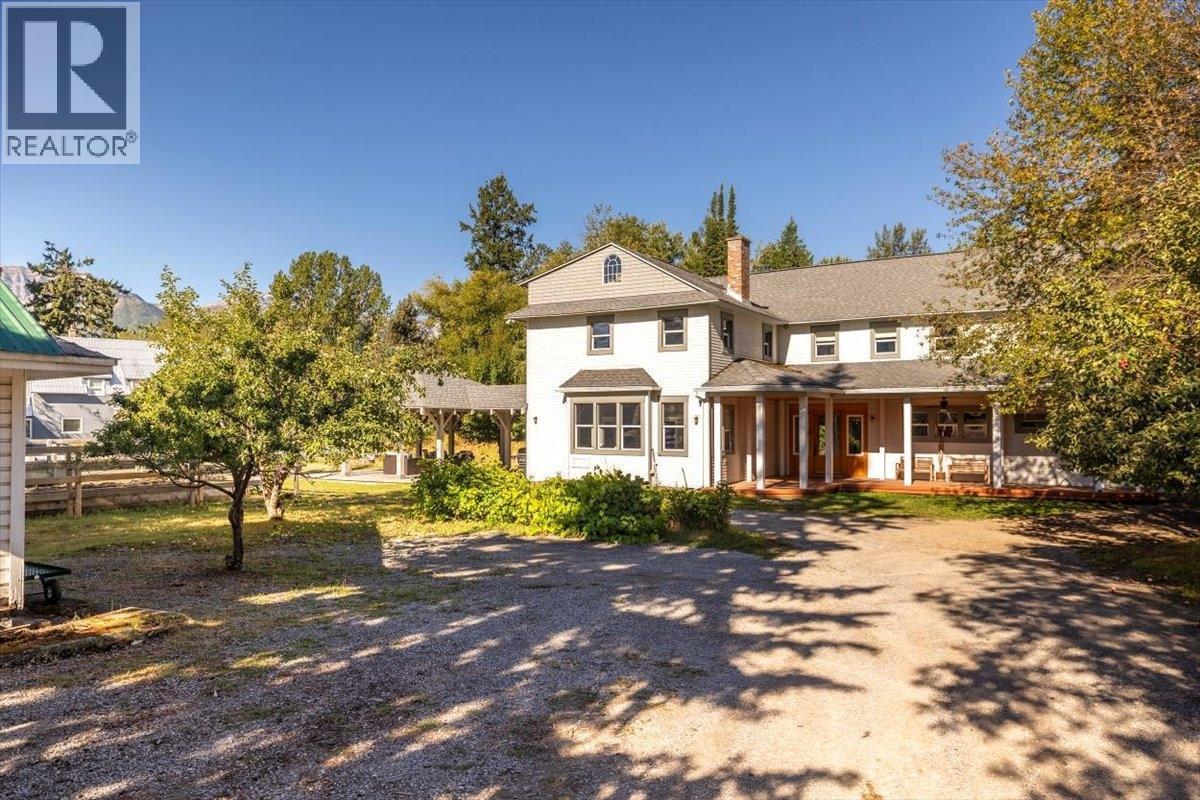 9 Park Crescent, Fernie, BC - Outdoor