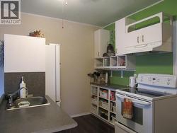 KITCHEN -