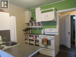 KITCHEN 2 -