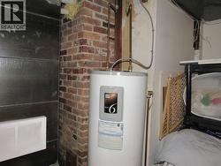 HOT WATER TANK -