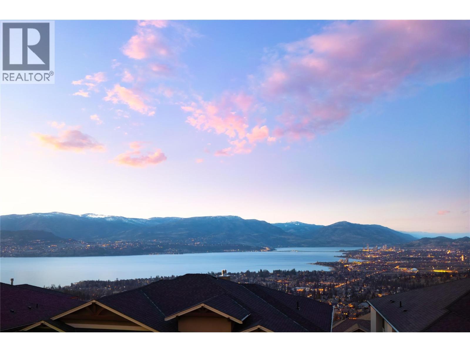 954 Hewetson Avenue, Kelowna, BC - Outdoor With Body Of Water With View