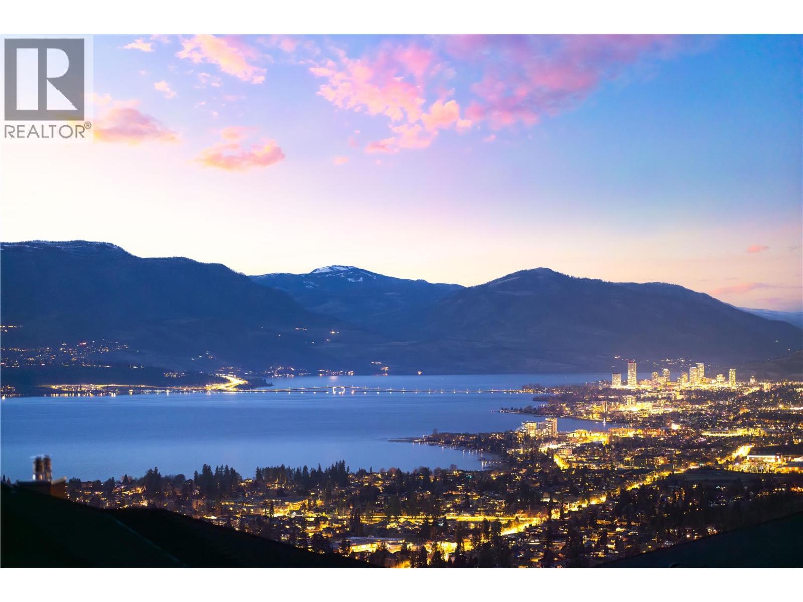 954 Hewetson Avenue, Kelowna, BC - Outdoor With Body Of Water With View