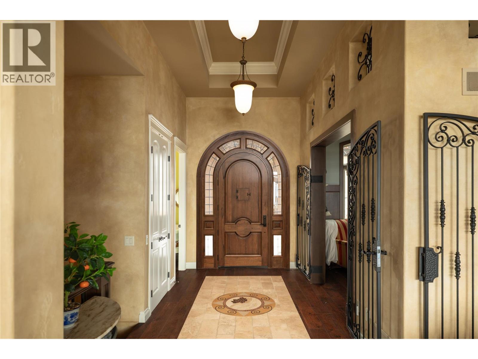 954 Hewetson Avenue, Kelowna, BC - Indoor Photo Showing Other Room