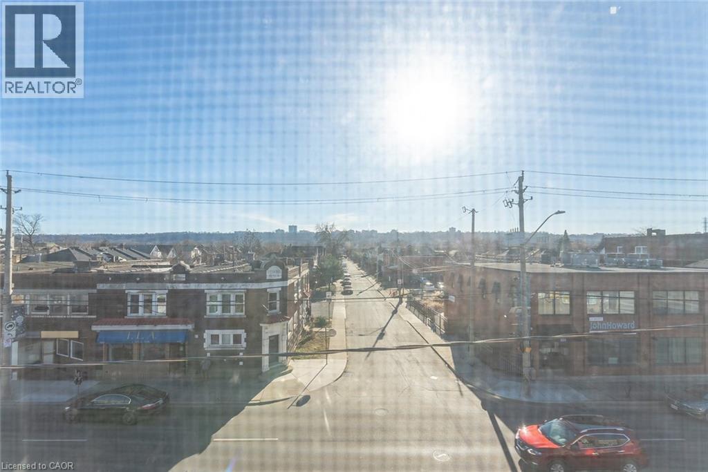 657 Barton Street E Unit# 302, Hamilton, ON - Outdoor