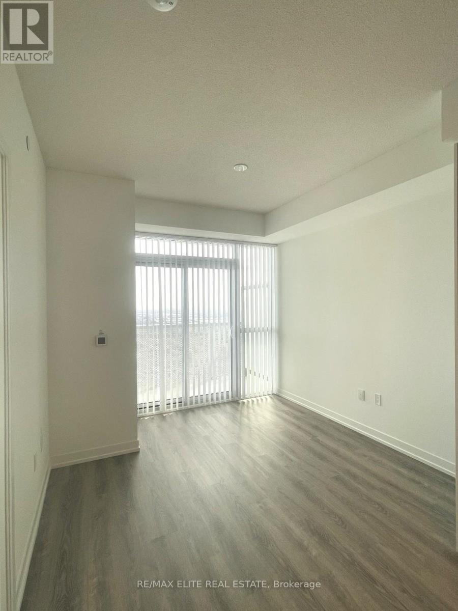 5811 - 8 Interchange Way, Vaughan, ON - Indoor Photo Showing Other Room