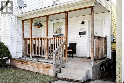 224 Rosslyn Avenue N, Hamilton, ON - Outdoor With Deck Patio Veranda With Exterior