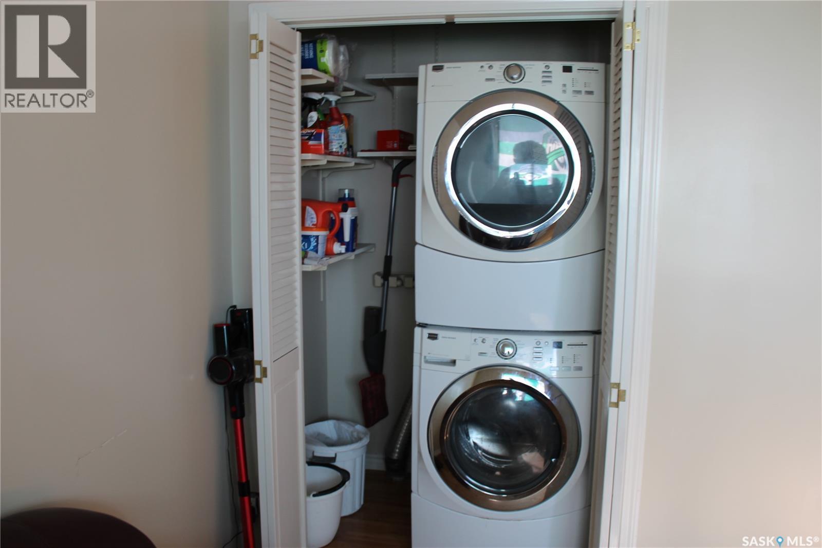 Farstad Acreage, Coalfields Rm No. 4, SK - Indoor Photo Showing Laundry Room
