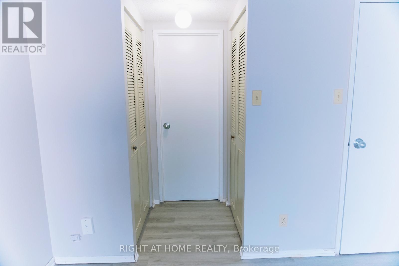 1516 - 2871 Richmond Road, Ottawa, ON - Photo Showing Other Room