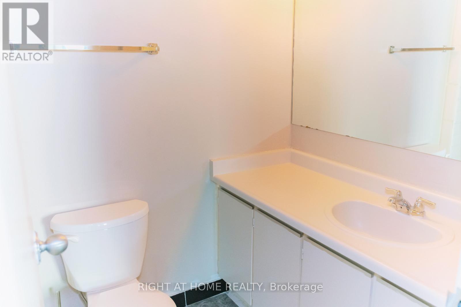 1516 - 2871 Richmond Road, Ottawa, ON - Indoor Photo Showing Bathroom