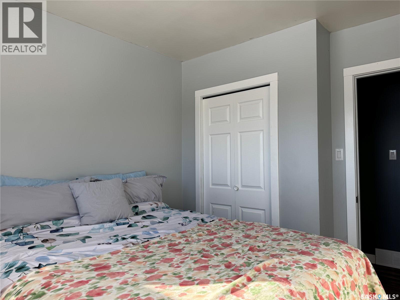 312 5Th Street W, Wynyard, SK - Indoor Photo Showing Bedroom